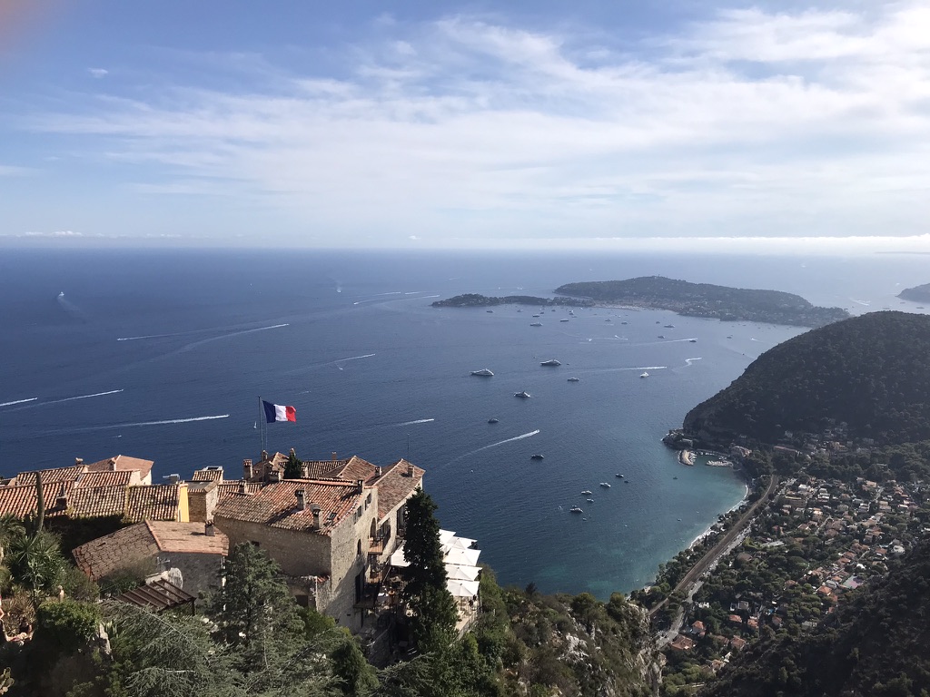 vue panormaique de saint-jean-cap-ferrat a partir de eze village et du musee bautanique de Eze